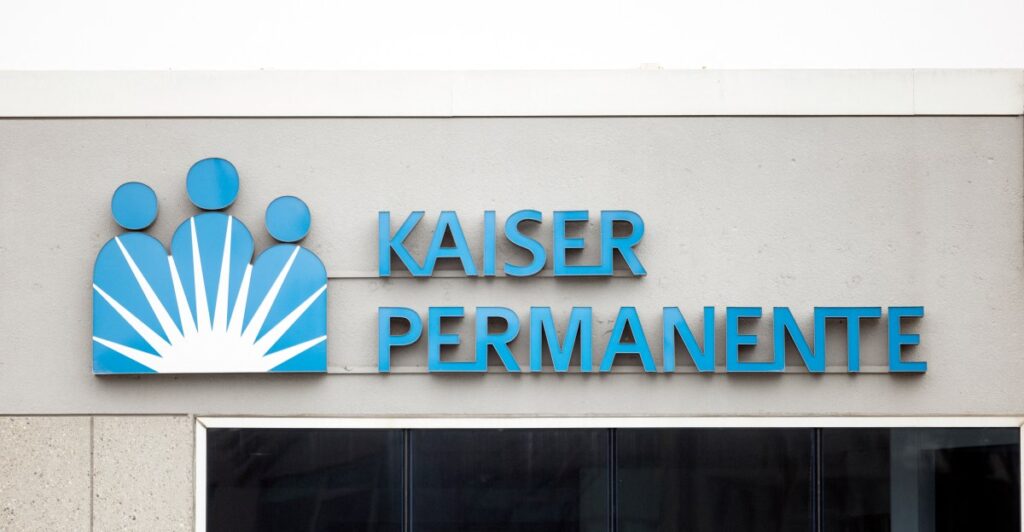 A Kaiser Permanente systems outage has pharmacies relying on pen and paper A Kaiser Permanente systems outage has pharmacies relying on pen and paper