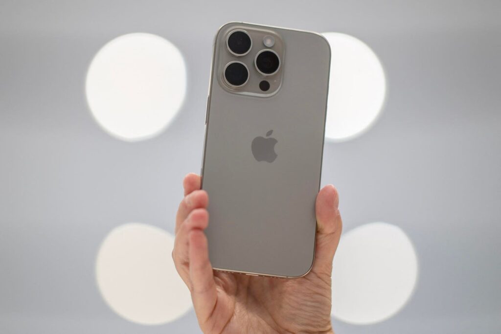 Apple Claims It Blocked $2 Billion In App Store Fraud In 2024