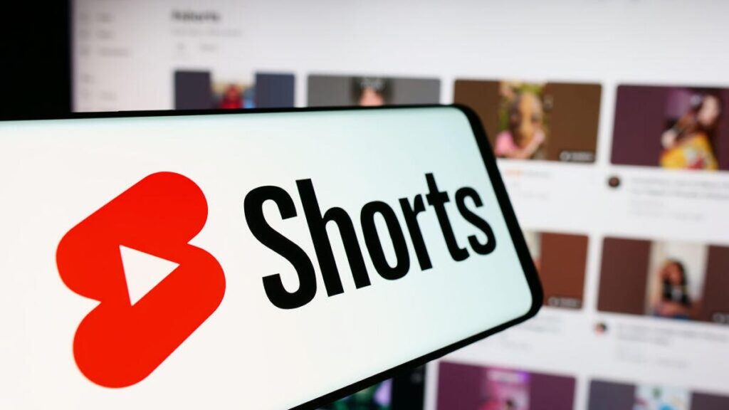 This new YouTube Shorts feature lets you circle to search videos more easily