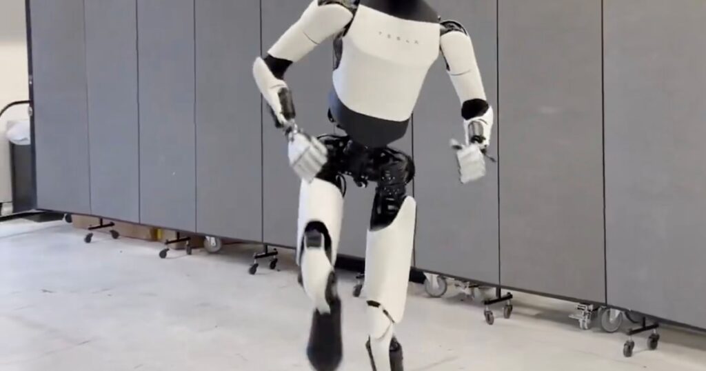 Watch Tesla's humanoid robot pulling some snappy dance moves