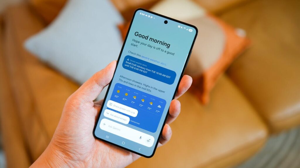You can zoom to read in Chrome for Android with these new AI and accessibility features