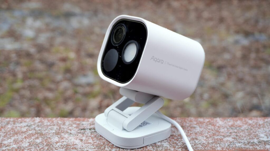 I replaced my Ring with this subscription-less security camera - and it did some things better