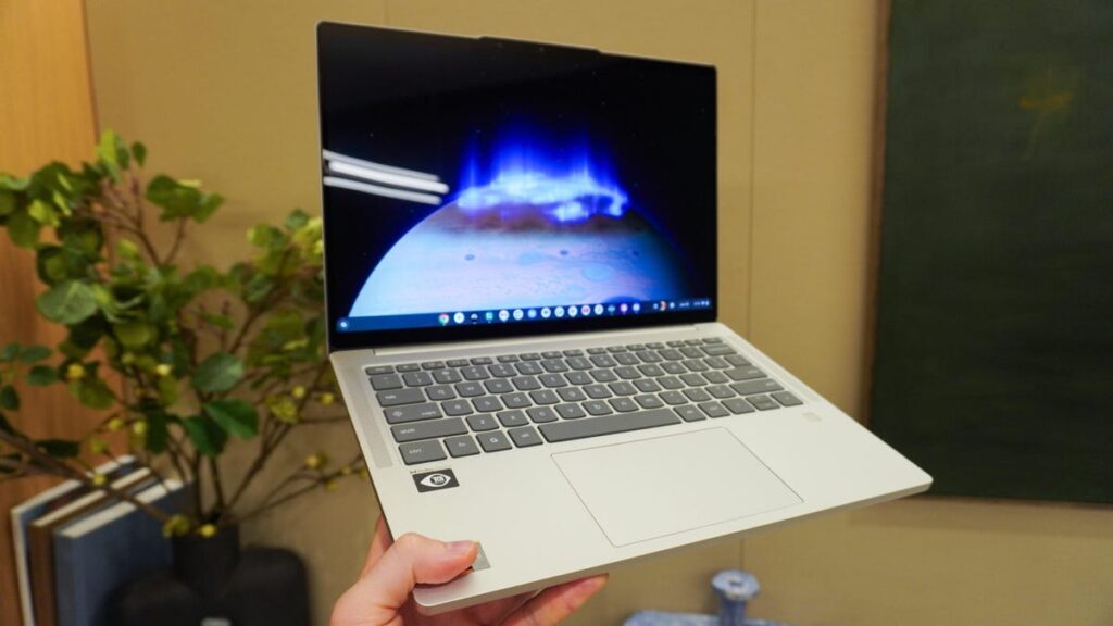 I replaced my Windows laptop with a 'premium' Chromebook - and can't go back