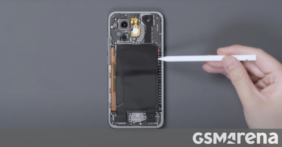 Redmi K80 Ultra reviewed and disassembled ahead of launch Redmi K80 Ultra reviewed and disassembled ahead of launch