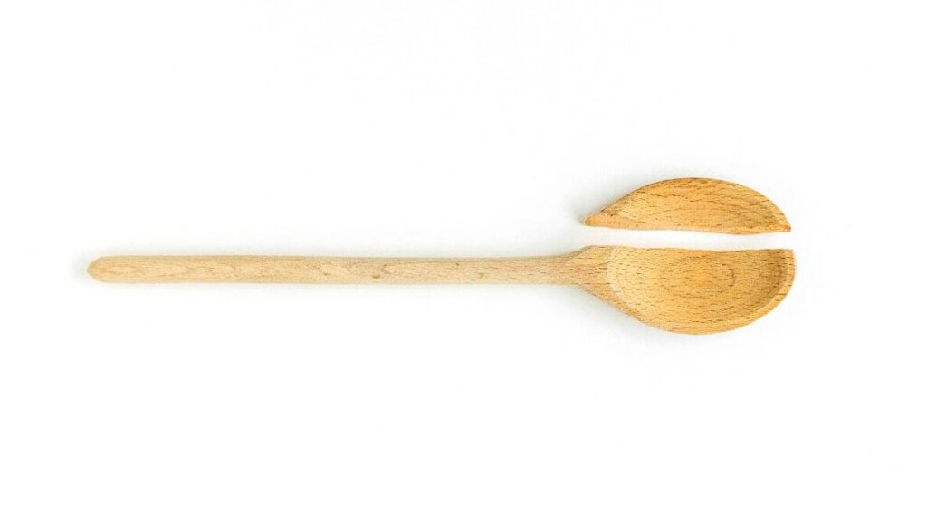 Still Using That Cracked Spatula? These 7 Kitchen Tools Need to Go Still Using That Cracked Spatula? These 7 Kitchen Tools Need to Go