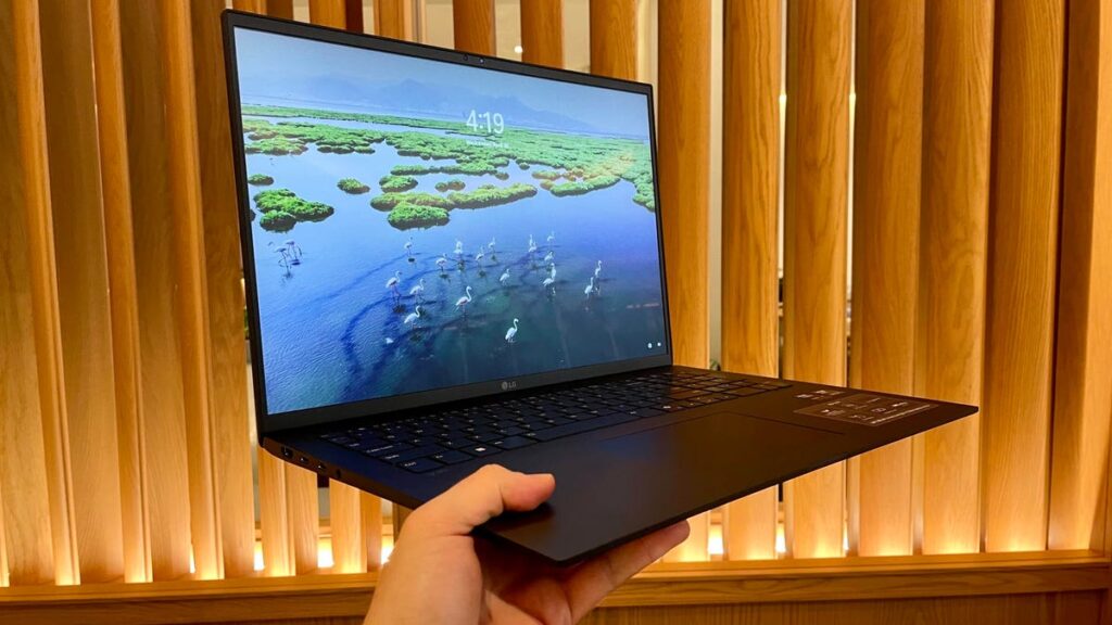 This ultraportable LG laptop gives the MacBook Air some serious competition - and it's on sale