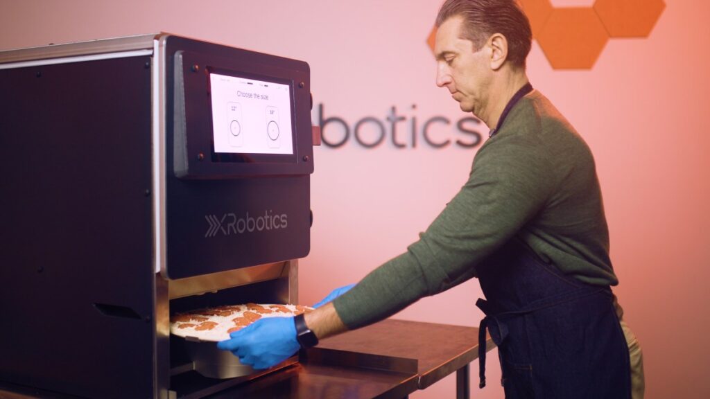 XRobotics’ countertop robots are cooking up 25,000 pizzas a month XRobotics, XPizza Cube, robotics, restaurant tech