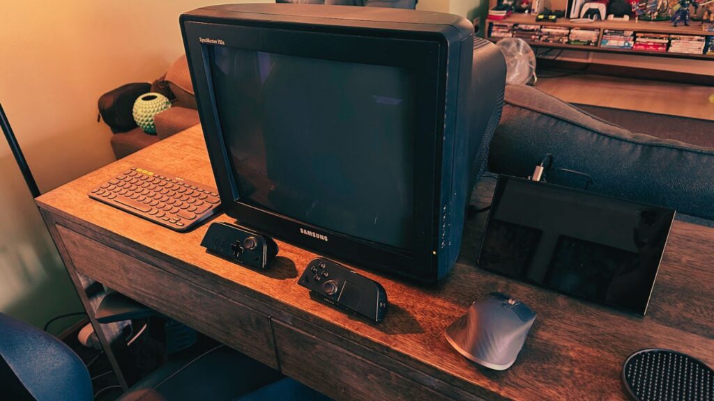 7 Ways to Repurpose an Old Monitor