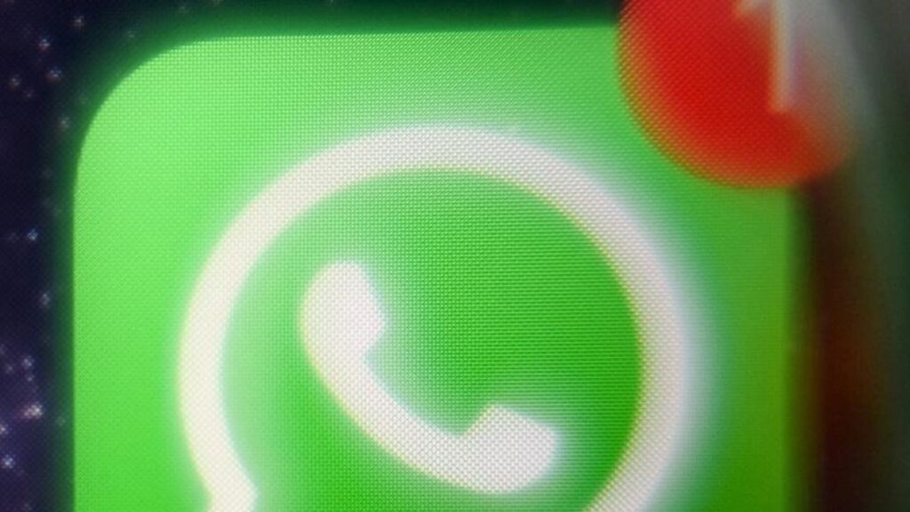 Do Not Use These WhatsApp Apps On Your Smartphone
