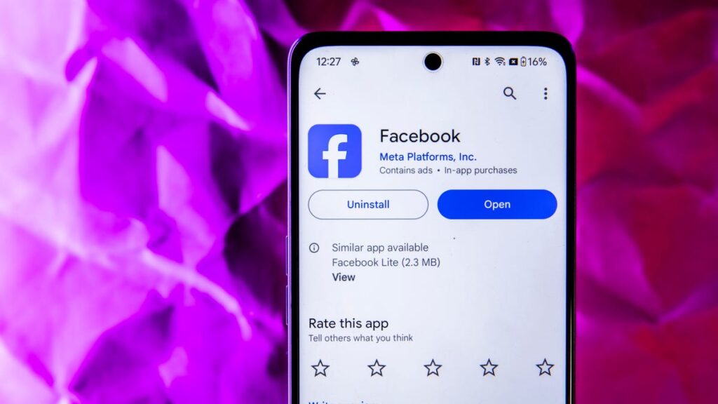 Uninstalling Facebook Android app