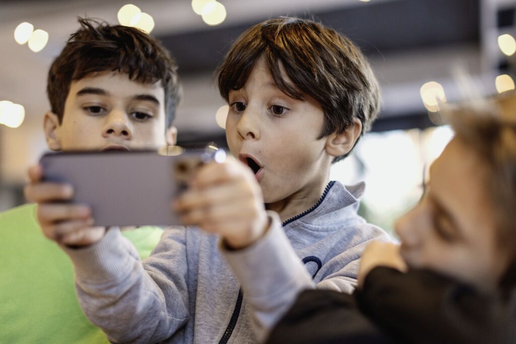 How to Set up an iPhone for Kids