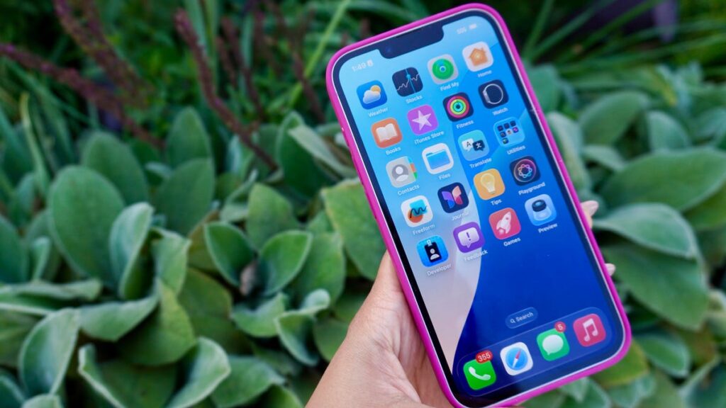 How to clear your iPhone cache (and why you should do it before installing iOS 26 public beta)
