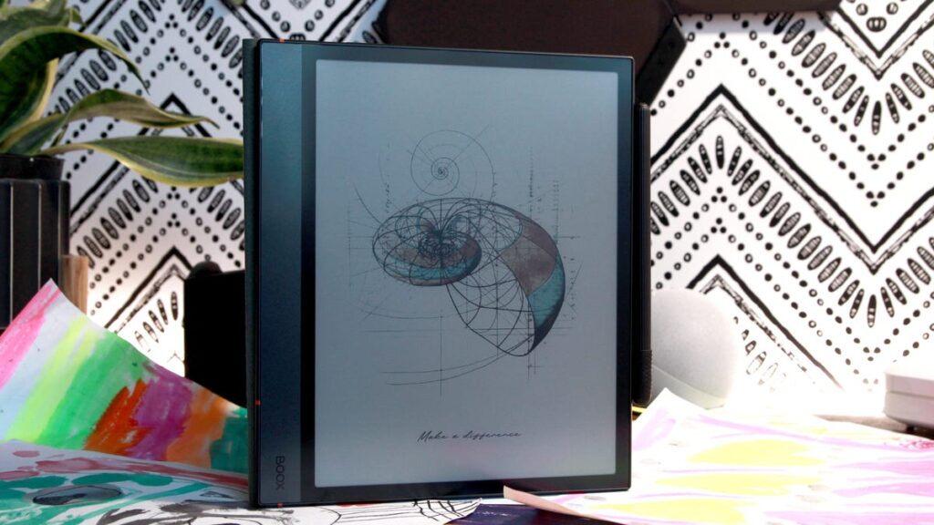 I've used a color E Ink for months, and here's how it boosted my productivity