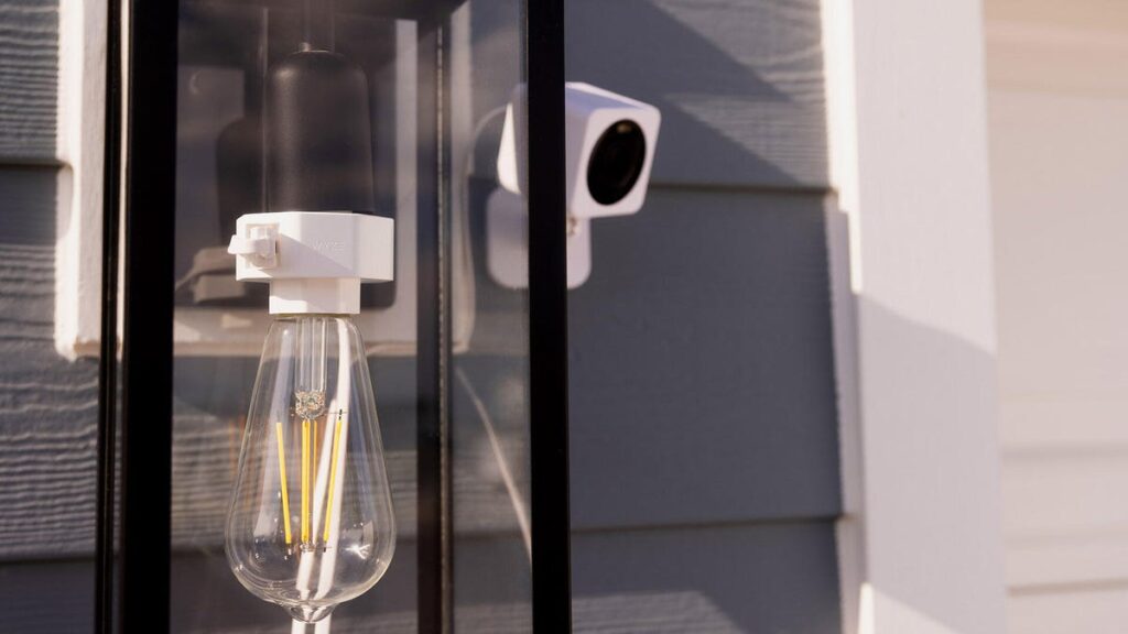 New Wyze lamp socket powers your outdoor Cam, and turns your dumb bulb smart - here's how