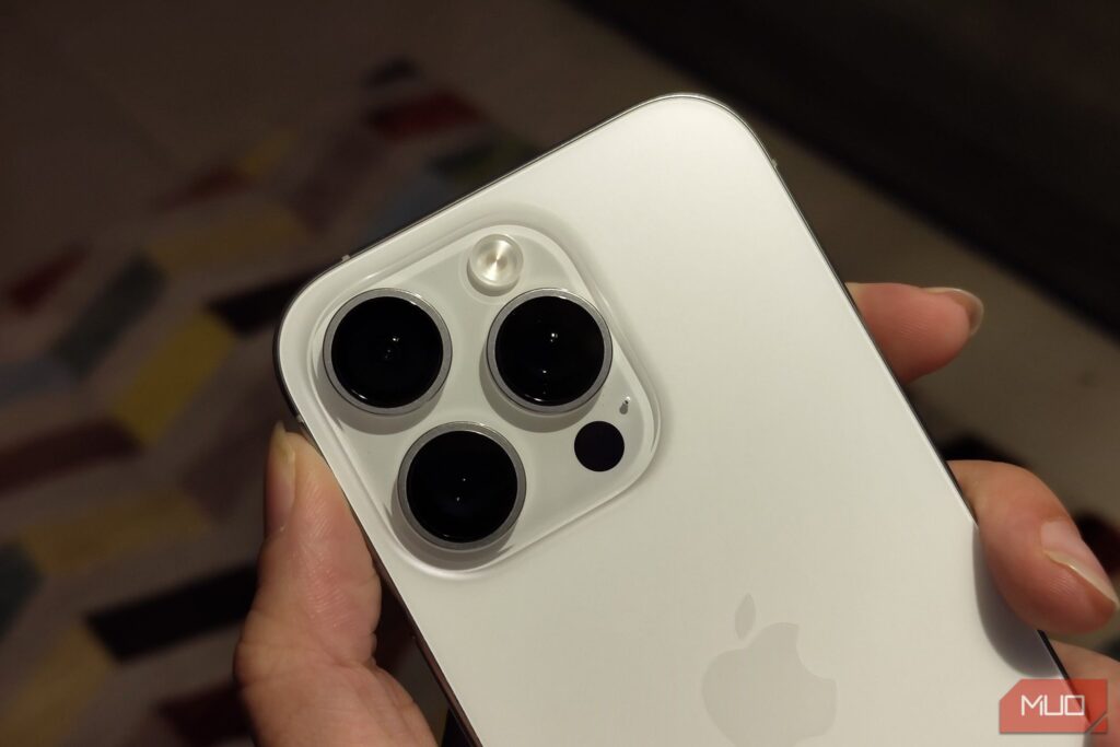 The Back of Your Phone Is Magical: Try These 7 Uses The Back of Your Phone Is Magical: Try These 7 Uses