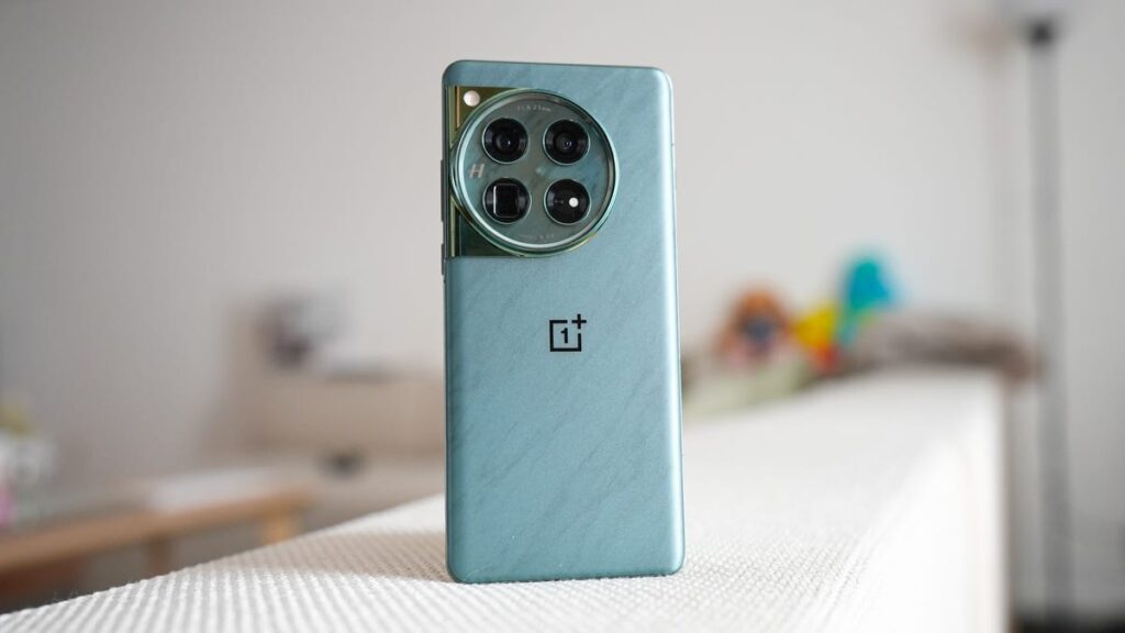 The OnePlus 12 was already our favorite Android deal - and now it's $300 off