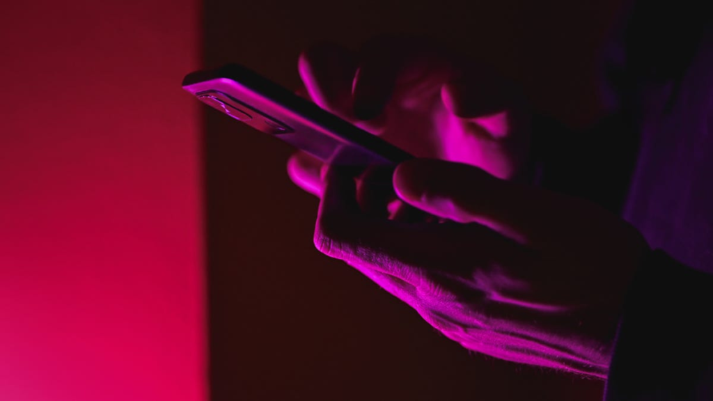 What if your passkey device is stolen? How to manage risk in our passwordless future