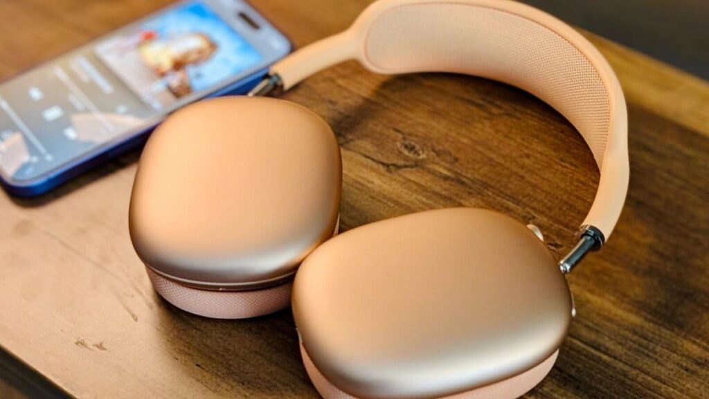 I compared the best headphones from Apple, Sony, Bose, and Sonos: Here's how the AirPods Max wins