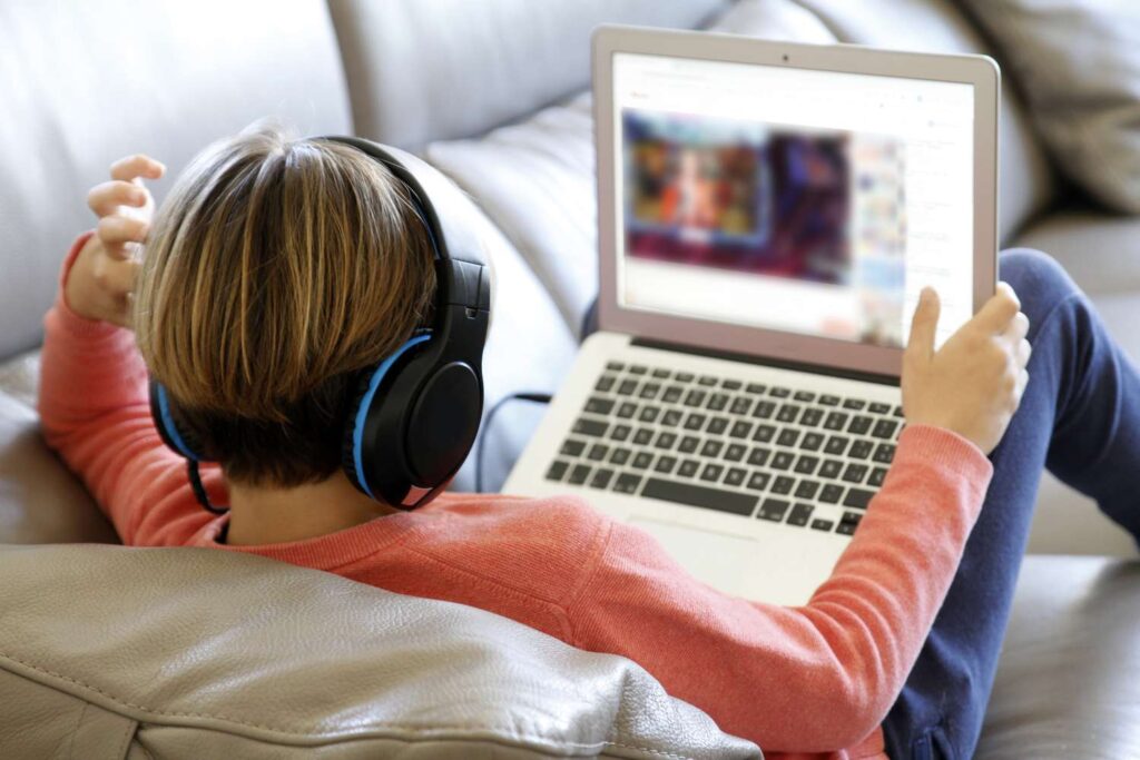 Is YouTube Premium Worth It? 6 Reasons Why You Should Subscribe Is YouTube Premium Worth It? 6 Reasons Why You Should Subscribe