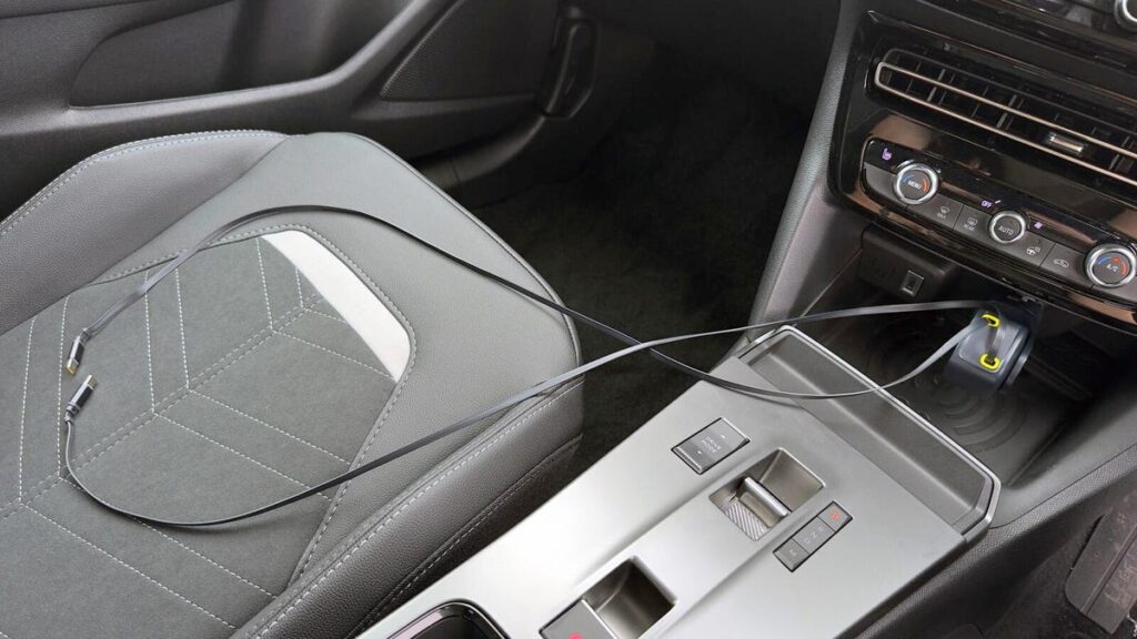 Stop ignoring your car's USB port: 5 features you're not taking advantage of