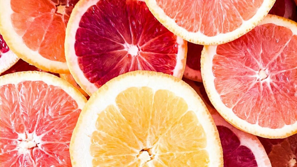 You Can Stop Reaching for Water. These 6 Foods Work Better. strawberries in water