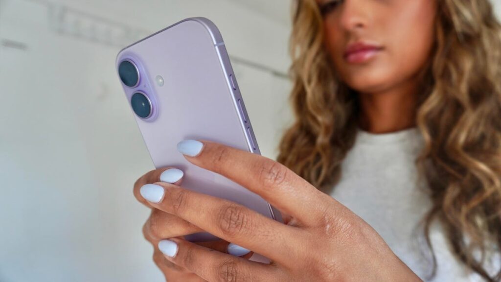 I switched to the iPhone 17 full-time, and I'm already wondering if I need a Pro