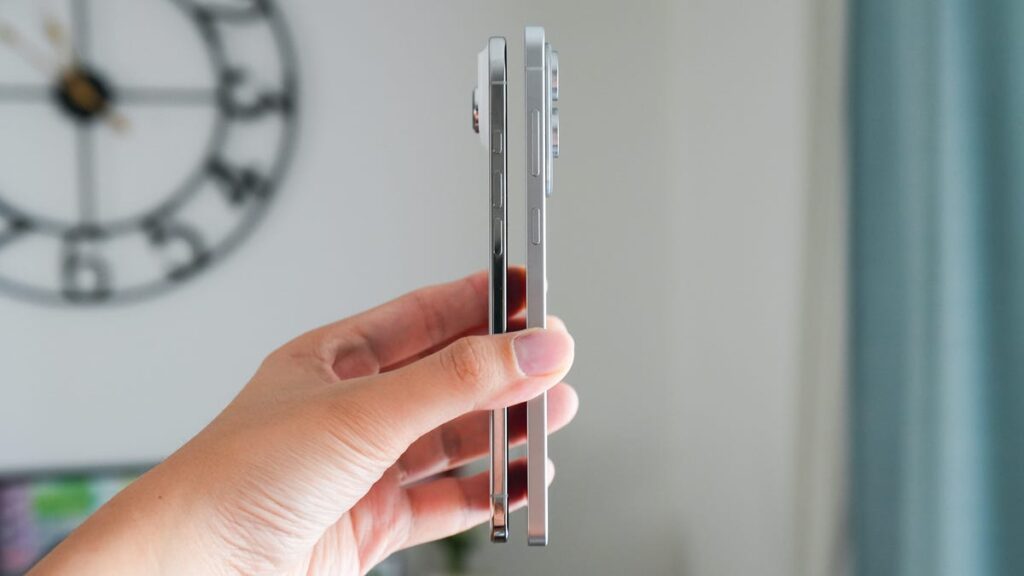 I tested the iPhone Air for a week, and here’s why 17 Pro Max users shouldn’t sleep on it I tested the iPhone Air for a week, and here's why 17 Pro Max users shouldn't sleep on it