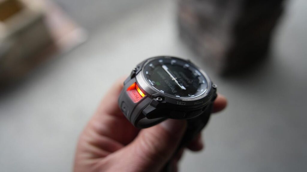 There's one critical reason why I choose this Garmin smartwatch over competing models