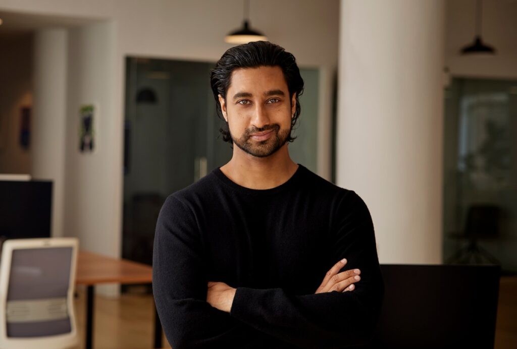 AWS is helping vibe-coding startup Superblocks, and the implications are big Superblocks founder Brad Menezes