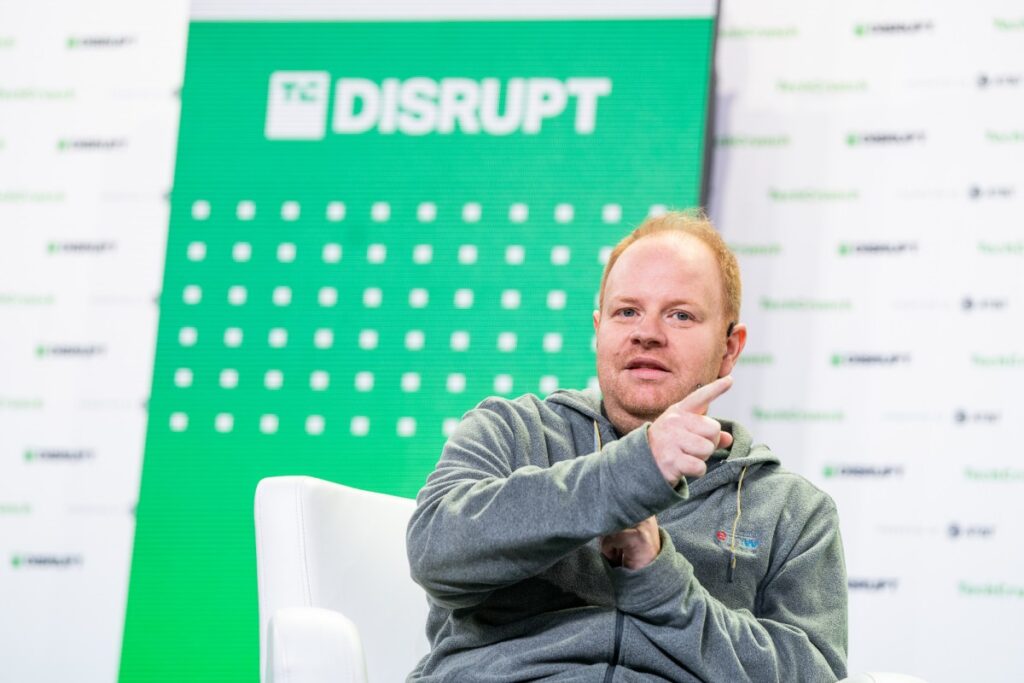 Runlayer, Rippling drop lawsuits. But the brouhaha is still a cautionary tale for founders. Parker Conrad, CEO at Rippling talks with Mary Ann Azevedo talk about "Going Global" at TechCrunch Disrupt in San Francisco on October 20, 2022. Image Credit: Haje Kamps / TechCrunch